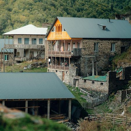 Hotel Vichnashi Mestia Zewnętrze zdjęcie